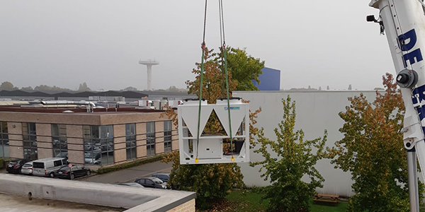 Een nieuwe koelmachine voor Biocartis in België